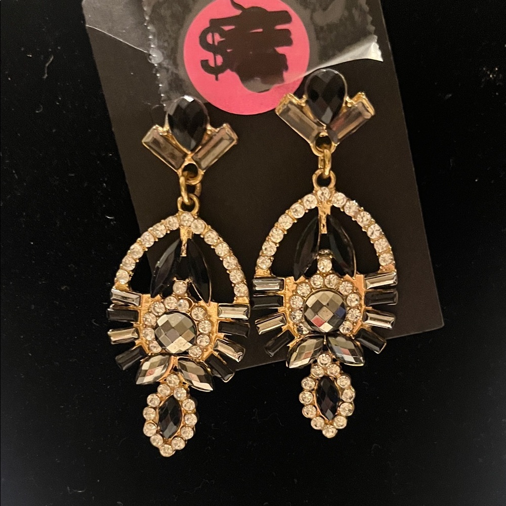 Elegant Black and Gold Drop Earrings